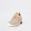 Beige knitted elastic runner shoes