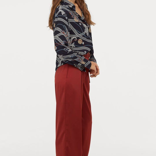 Long-sleeved blouse