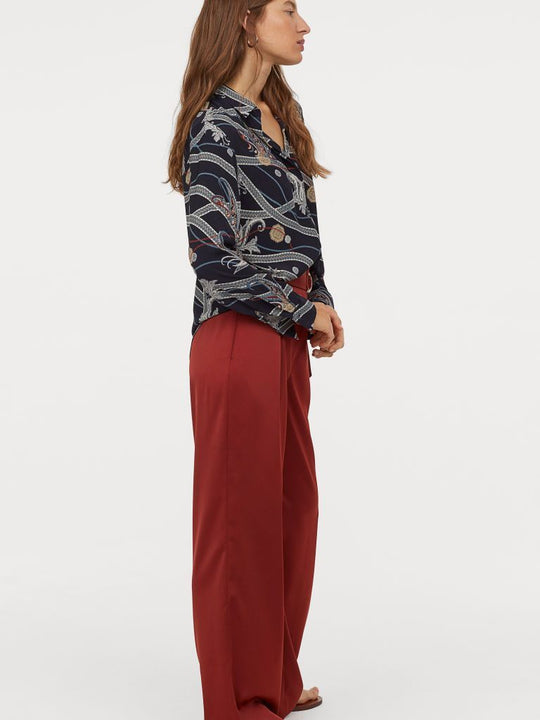 Long-sleeved blouse