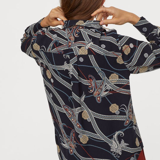 Long-sleeved blouse